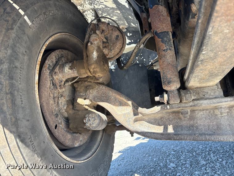 image for item FG2697 2005 International 7300 dump truck