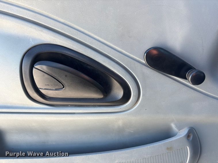 image for item FG2697 2005 International 7300 dump truck