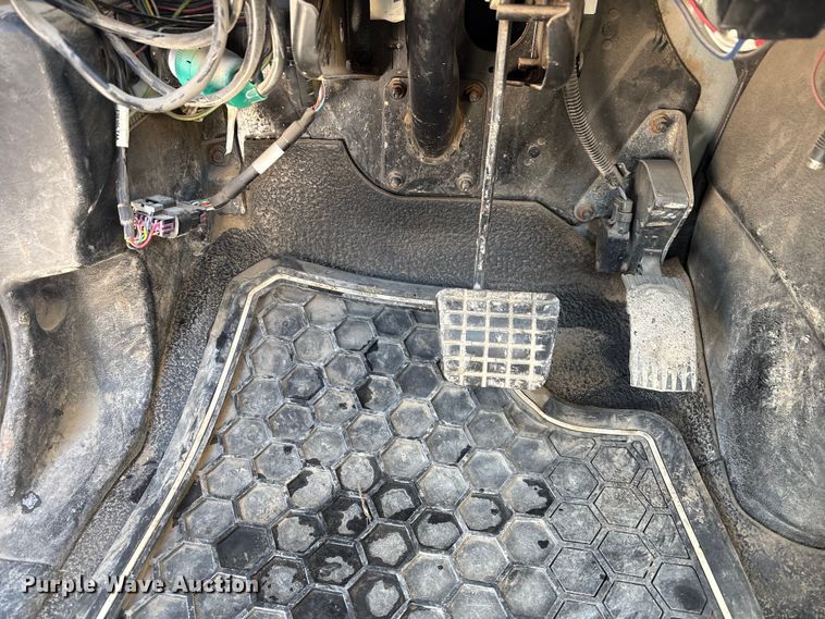 image for item FG2697 2005 International 7300 dump truck