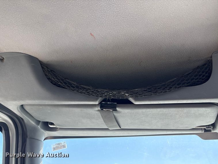 image for item FG2697 2005 International 7300 dump truck