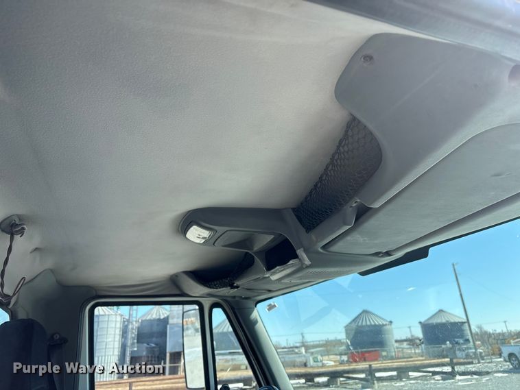 image for item FG2697 2005 International 7300 dump truck