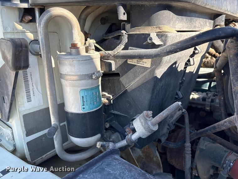 image for item FG2697 2005 International 7300 dump truck