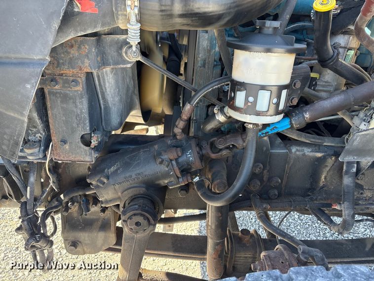 image for item FG2697 2005 International 7300 dump truck