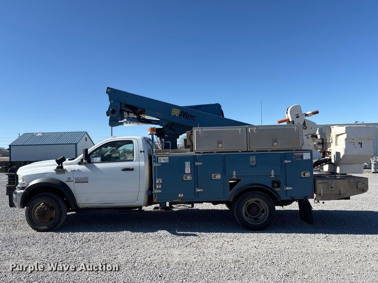 image for item FG2698 2016 RAM 5500HD bucket truck