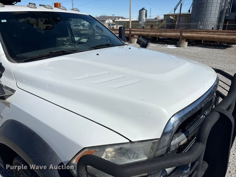 image for item FG2698 2016 RAM 5500HD bucket truck