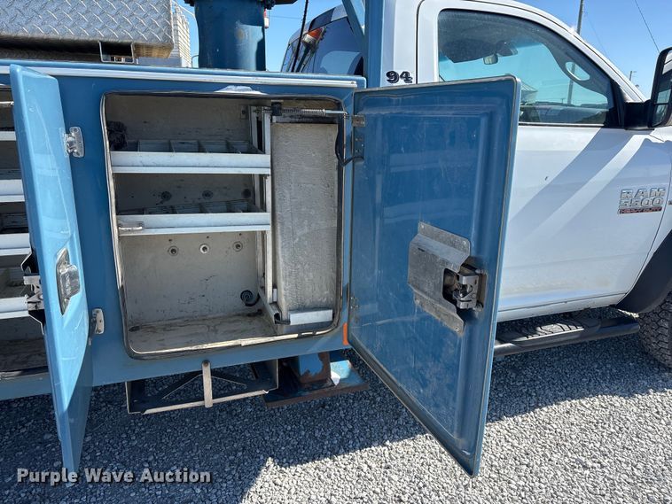 image for item FG2698 2016 RAM 5500HD bucket truck