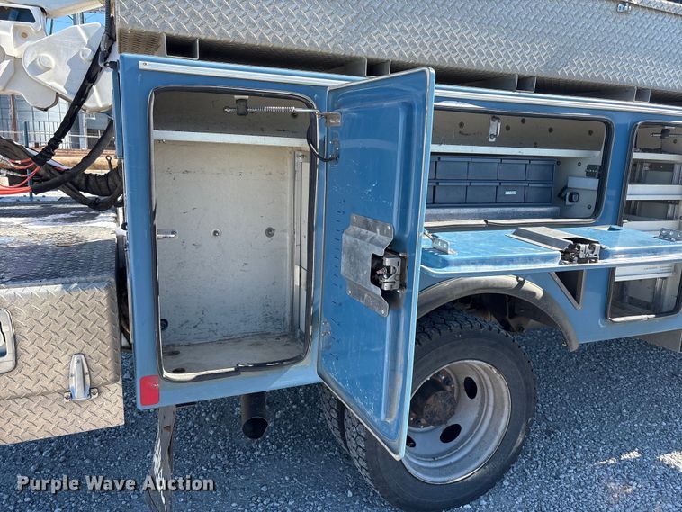 image for item FG2698 2016 RAM 5500HD bucket truck