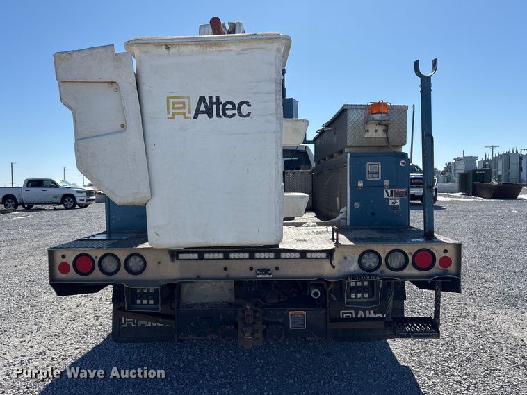 image for item FG2698 2016 RAM 5500HD bucket truck