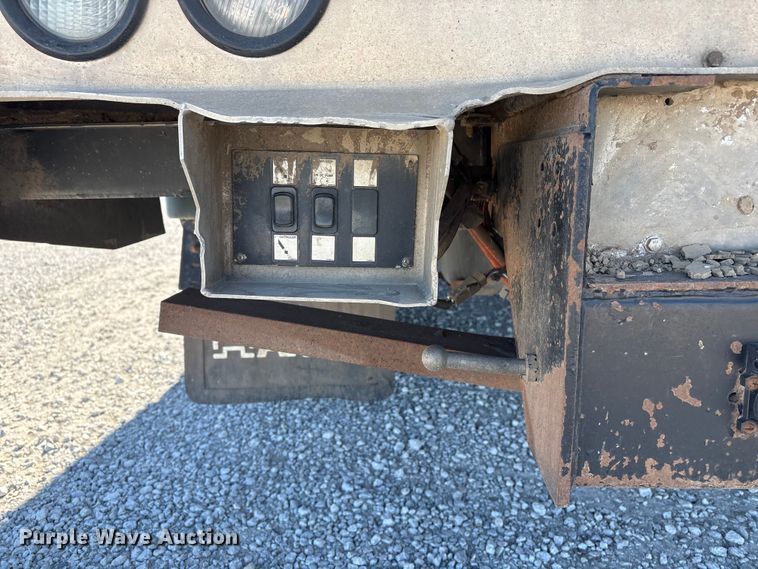 image for item FG2698 2016 RAM 5500HD bucket truck