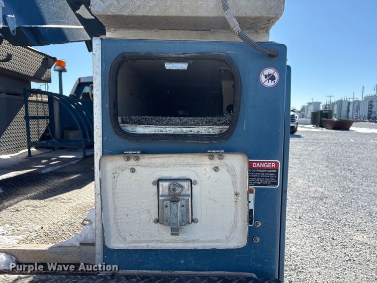 image for item FG2698 2016 RAM 5500HD bucket truck