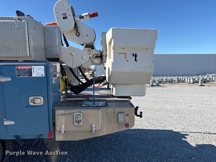 image for item FG2698 2016 RAM 5500HD bucket truck