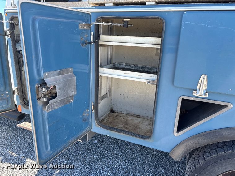 image for item FG2698 2016 RAM 5500HD bucket truck