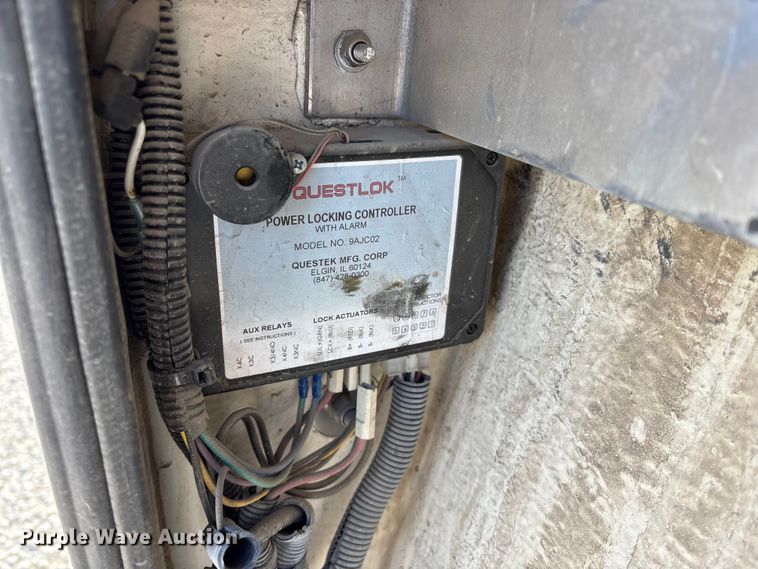 image for item FG2698 2016 RAM 5500HD bucket truck