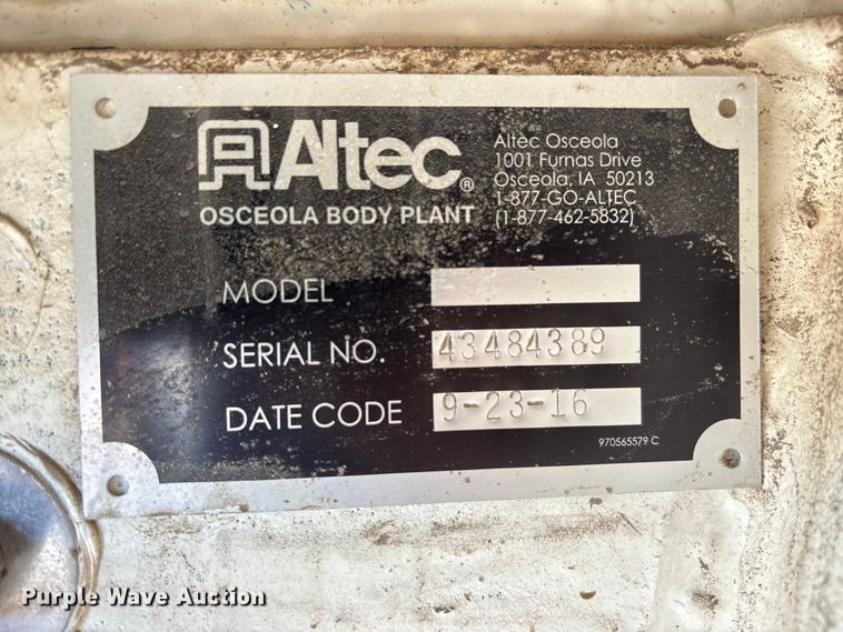 image for item FG2698 2016 RAM 5500HD bucket truck