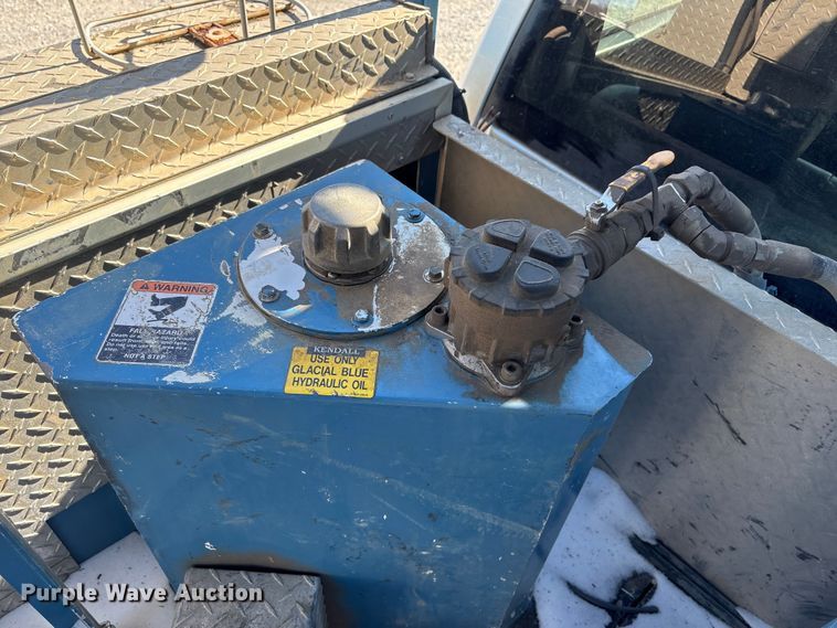 image for item FG2698 2016 RAM 5500HD bucket truck