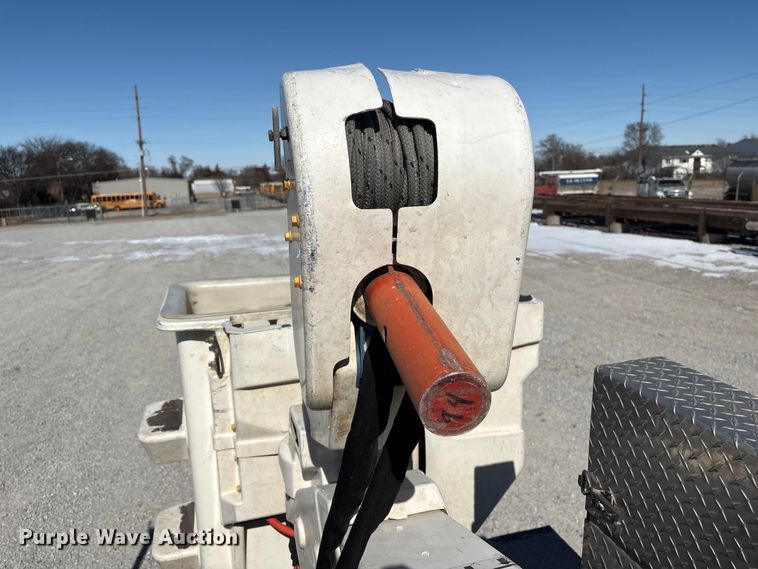 image for item FG2698 2016 RAM 5500HD bucket truck