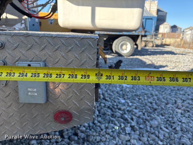 image for item FG2698 2016 RAM 5500HD bucket truck