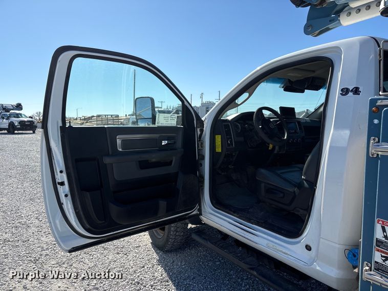 image for item FG2698 2016 RAM 5500HD bucket truck