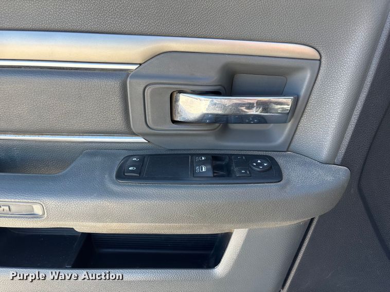 image for item FG2698 2016 RAM 5500HD bucket truck