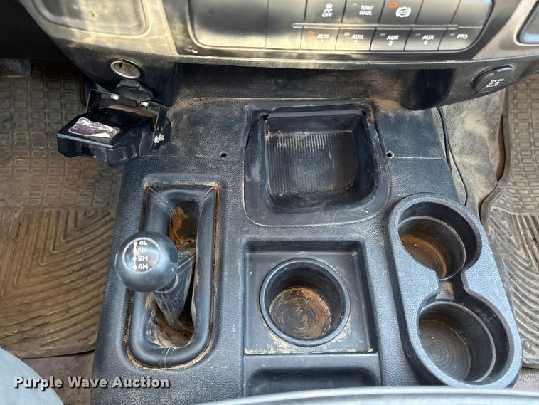 image for item FG2698 2016 RAM 5500HD bucket truck