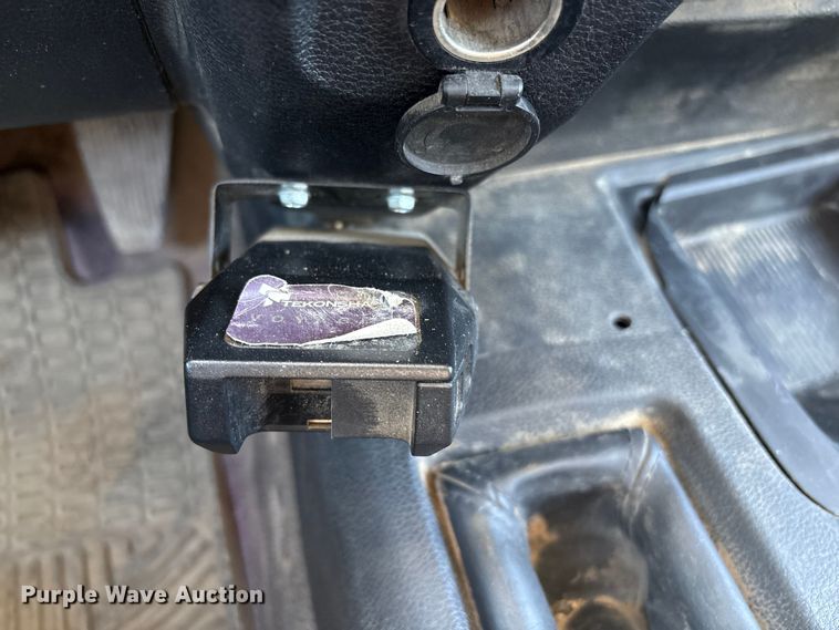 image for item FG2698 2016 RAM 5500HD bucket truck