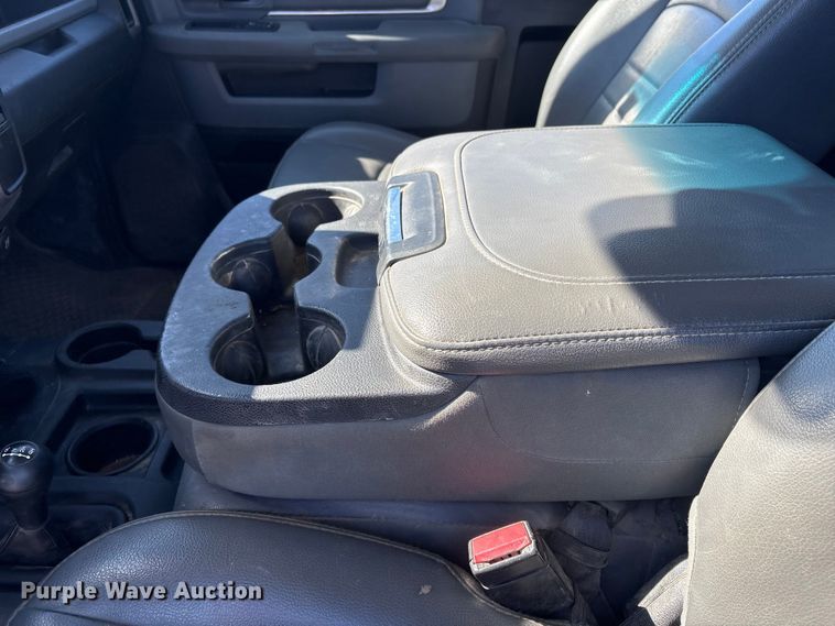 image for item FG2698 2016 RAM 5500HD bucket truck