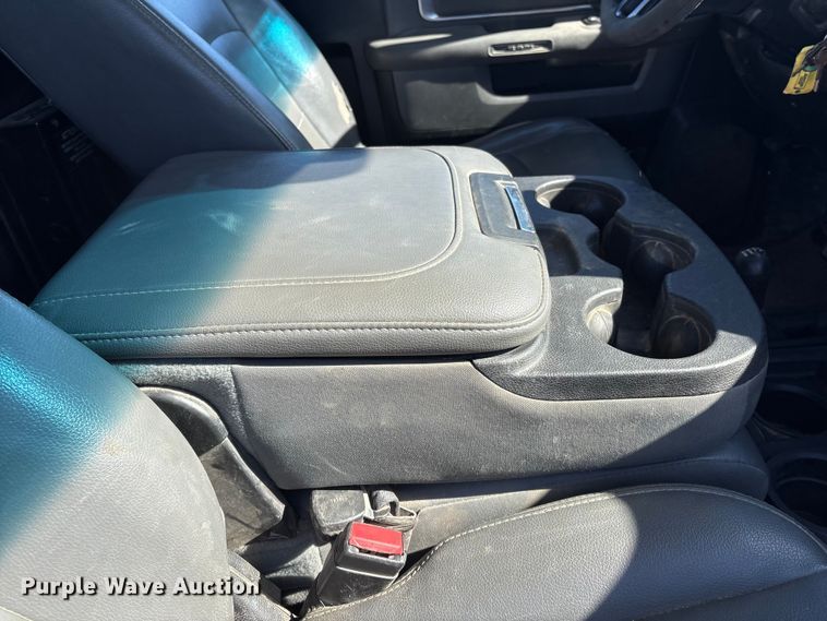 image for item FG2698 2016 RAM 5500HD bucket truck