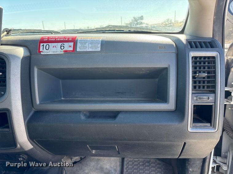 image for item FG2698 2016 RAM 5500HD bucket truck