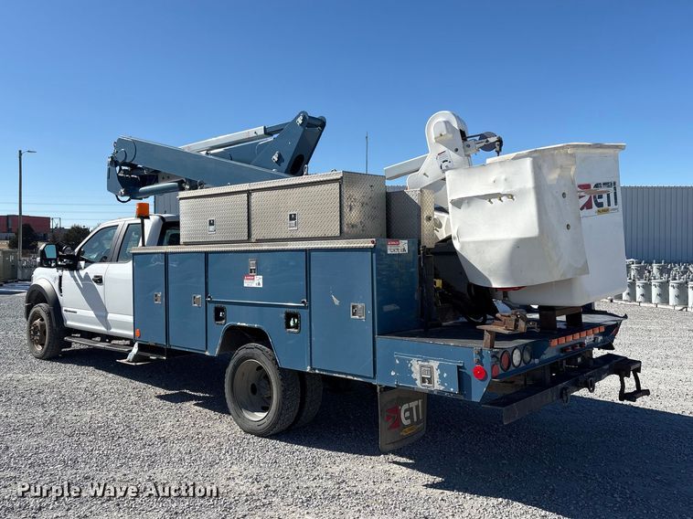 image for item FG2699 2017 Ford F550 Super Duty XL bucket truck