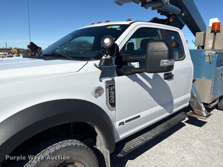 image for item FG2699 2017 Ford F550 Super Duty XL bucket truck