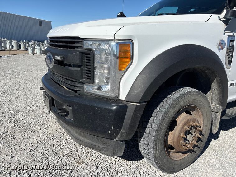 image for item FG2699 2017 Ford F550 Super Duty XL bucket truck