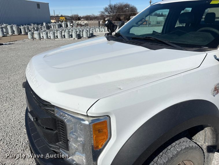 image for item FG2699 2017 Ford F550 Super Duty XL bucket truck
