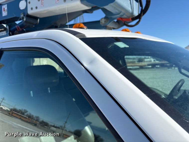 image for item FG2699 2017 Ford F550 Super Duty XL bucket truck