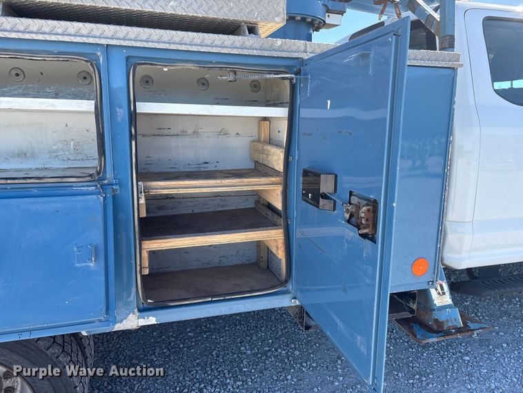 image for item FG2699 2017 Ford F550 Super Duty XL bucket truck