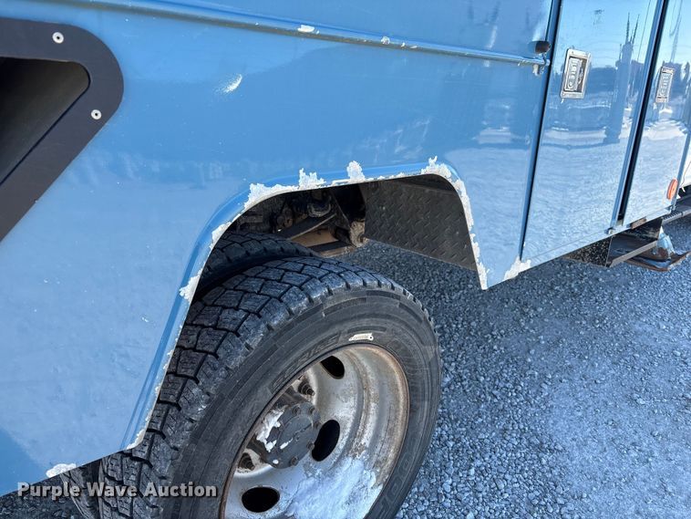 image for item FG2699 2017 Ford F550 Super Duty XL bucket truck