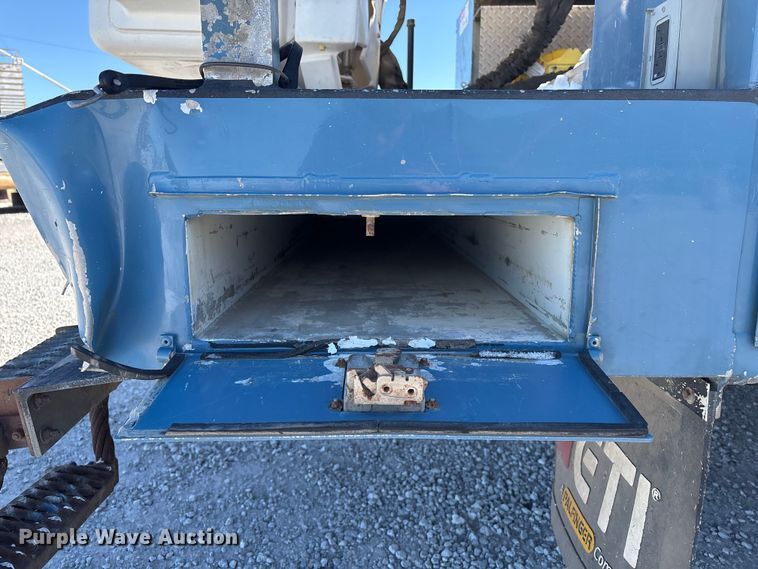 image for item FG2699 2017 Ford F550 Super Duty XL bucket truck