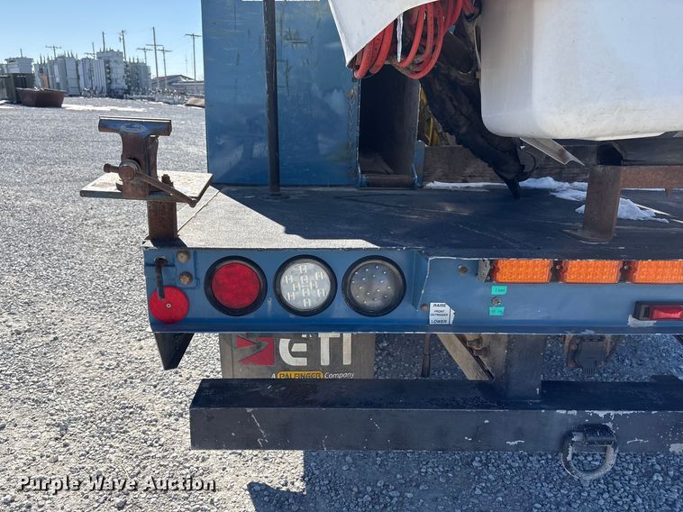 image for item FG2699 2017 Ford F550 Super Duty XL bucket truck