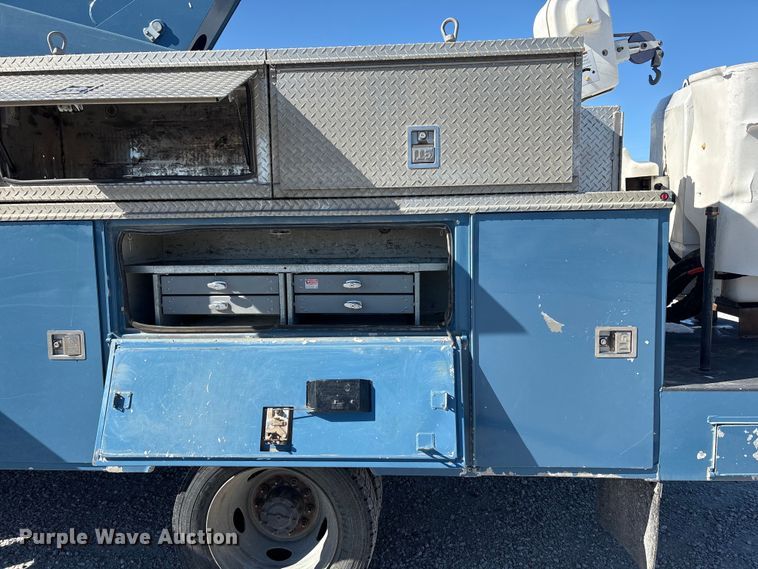 image for item FG2699 2017 Ford F550 Super Duty XL bucket truck