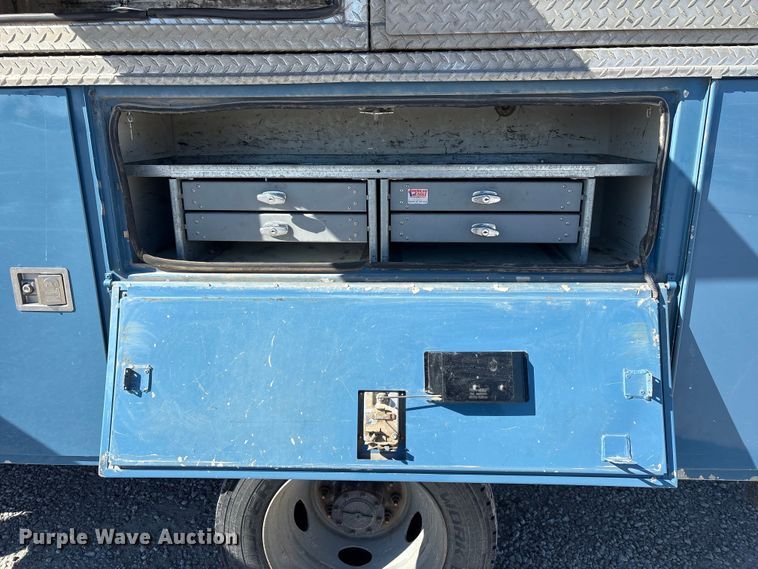 image for item FG2699 2017 Ford F550 Super Duty XL bucket truck