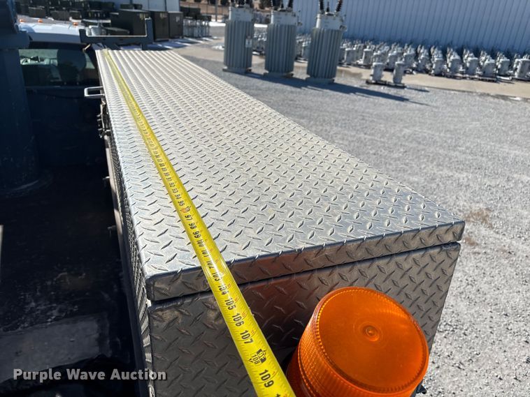 image for item FG2699 2017 Ford F550 Super Duty XL bucket truck