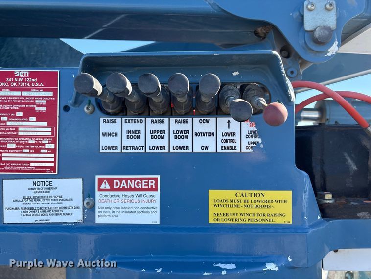 image for item FG2699 2017 Ford F550 Super Duty XL bucket truck