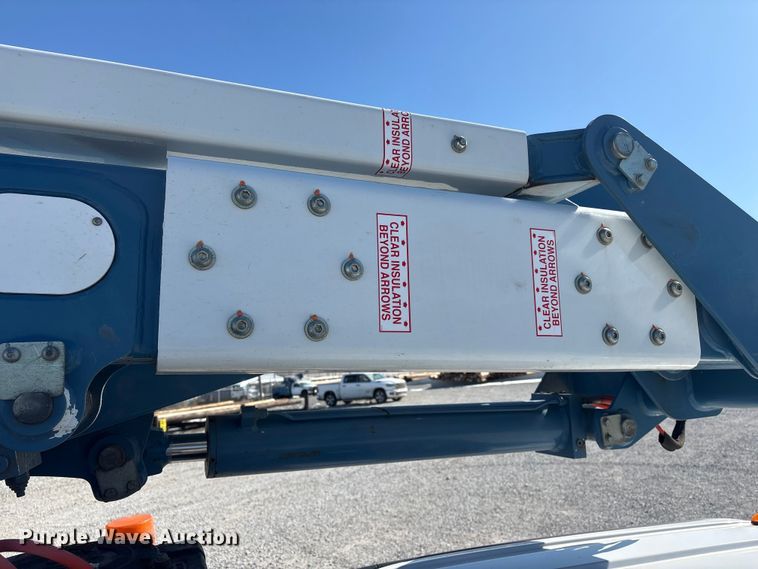 image for item FG2699 2017 Ford F550 Super Duty XL bucket truck