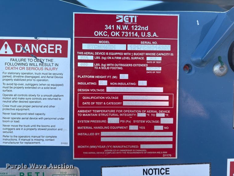 image for item FG2699 2017 Ford F550 Super Duty XL bucket truck