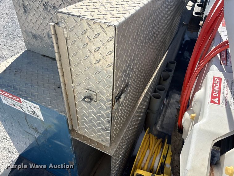 image for item FG2699 2017 Ford F550 Super Duty XL bucket truck