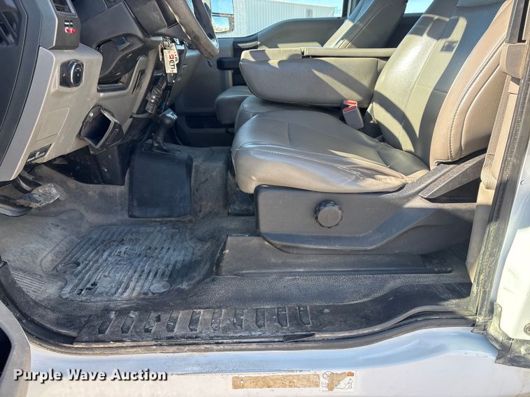 image for item FG2699 2017 Ford F550 Super Duty XL bucket truck