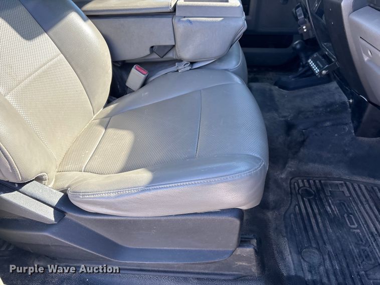 image for item FG2699 2017 Ford F550 Super Duty XL bucket truck