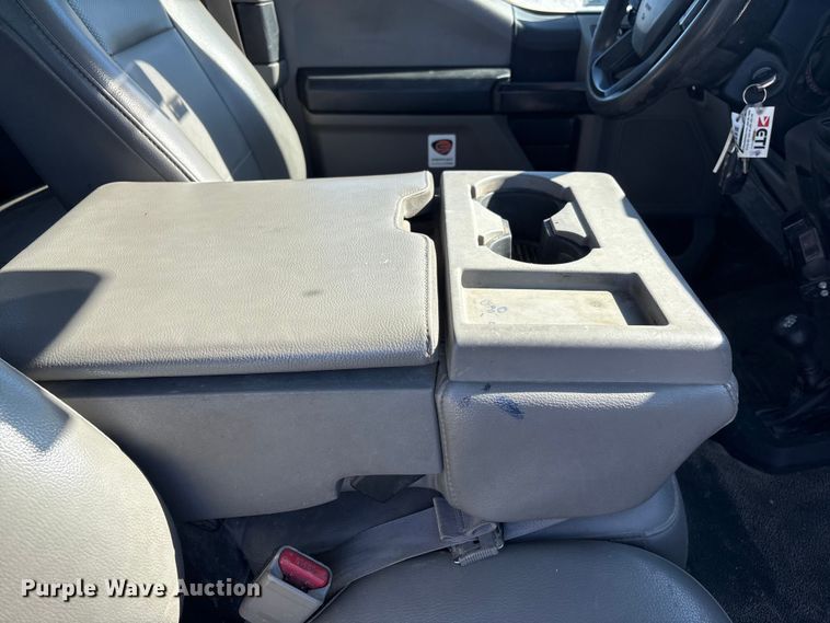 image for item FG2699 2017 Ford F550 Super Duty XL bucket truck