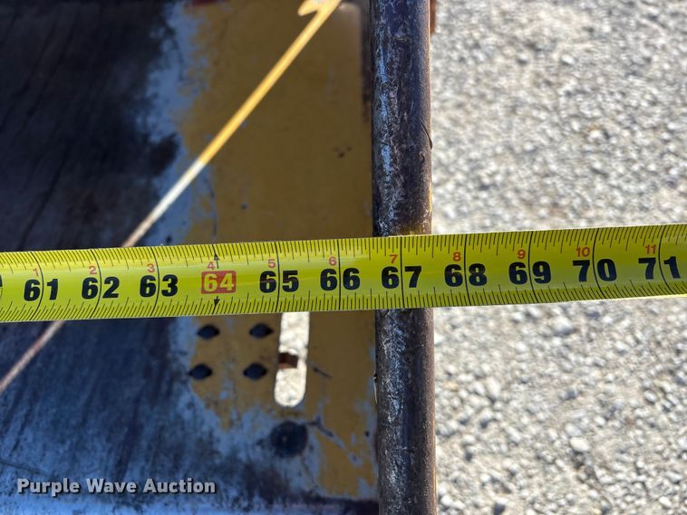 image for item FG2700 1999 Vermeer BC1800A wood chipper