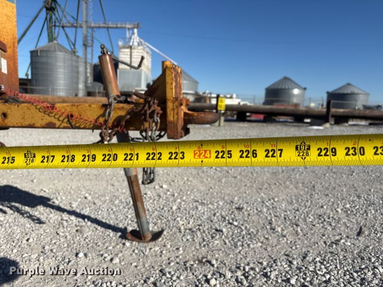 image for item FG2700 1999 Vermeer BC1800A wood chipper