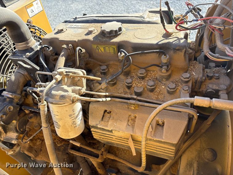 image for item FG2700 1999 Vermeer BC1800A wood chipper